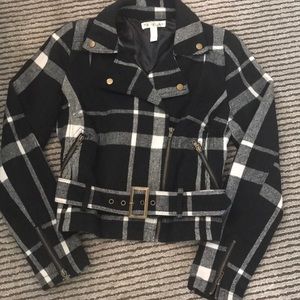 Short plaid jacket